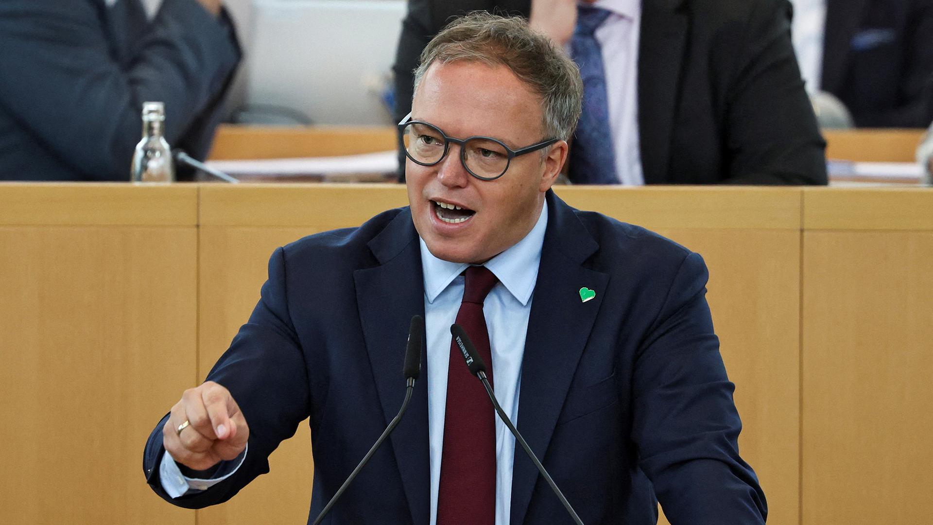 AfD scheitert erneut mit Misstrauensvotum gegen Ministerpräsident Voigt