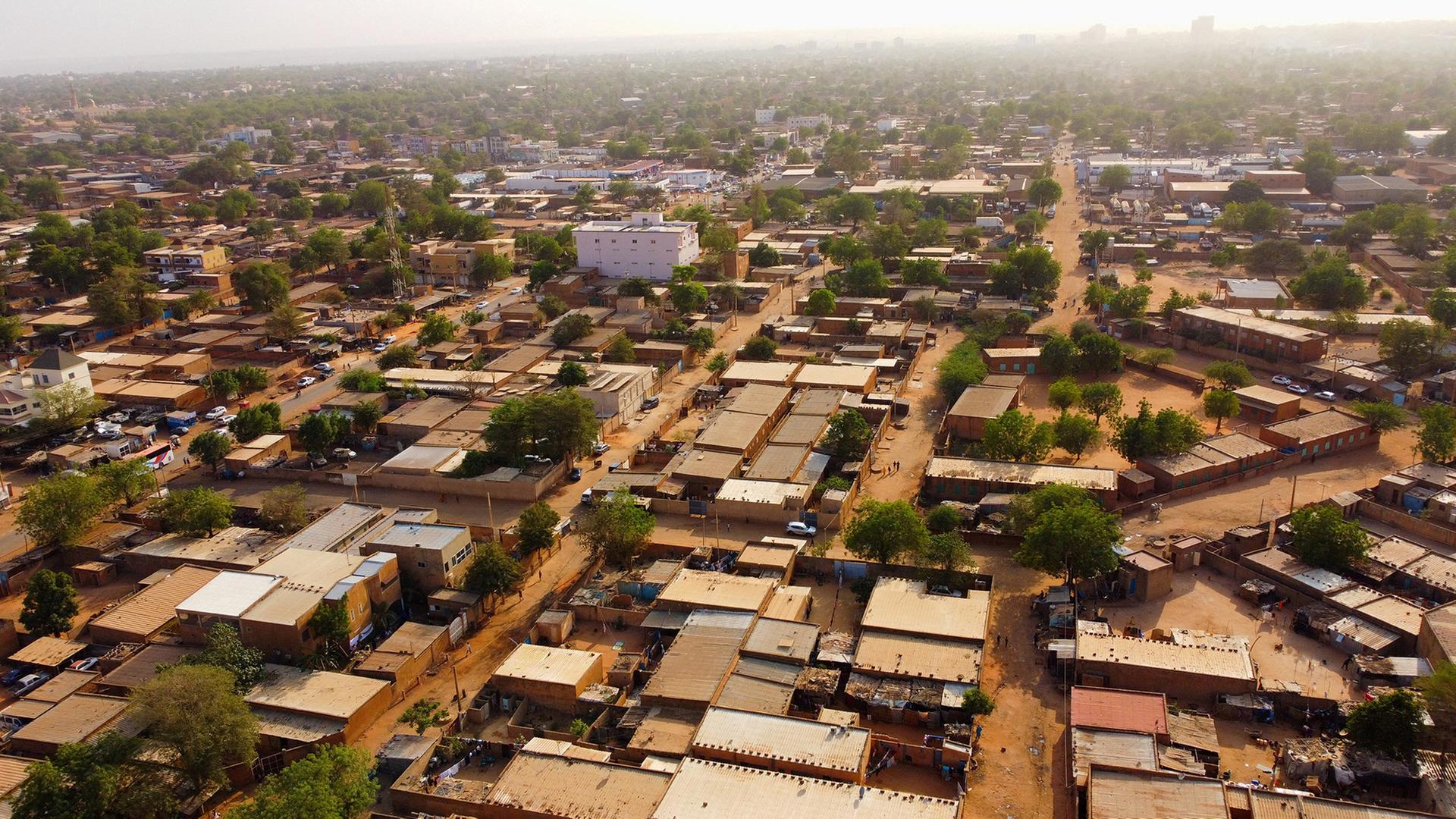 Offenbar Putschversuch gegen Militärjunta in Niger - Schüsse in Niamey